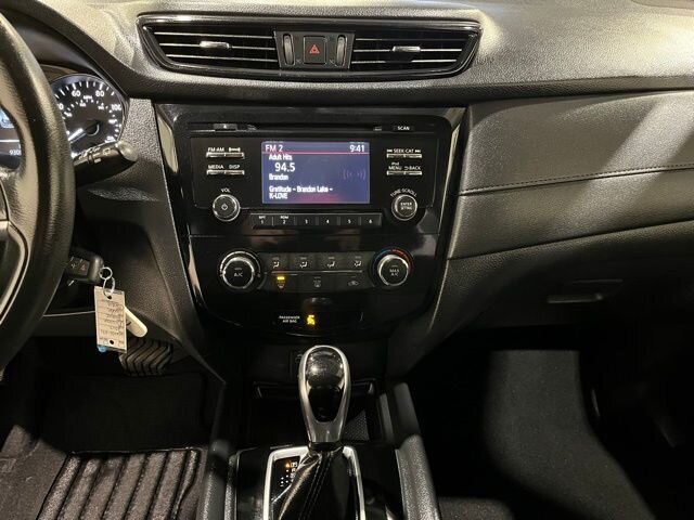 
 2017 Nissan Rogue S full									