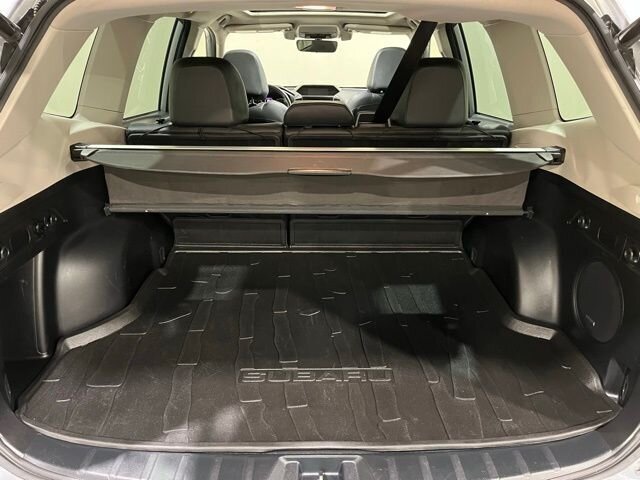 
 2020 Subaru Forester Limited full									