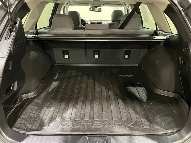 
 2018 Subaru Outback 2.5i Premium full									