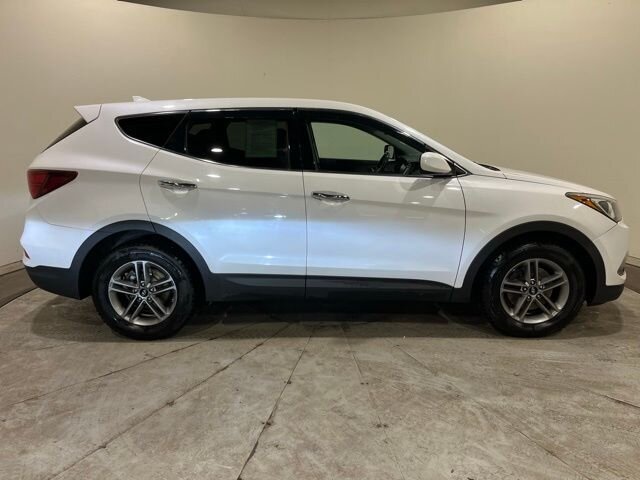 
 2017 Hyundai SANTA FE Sport 2.4 Base full									