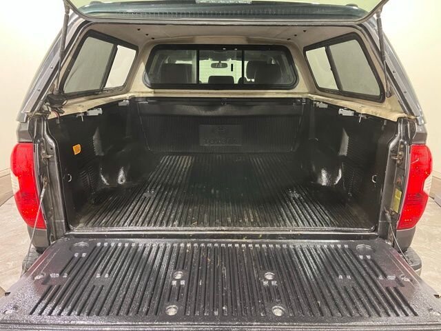 
 2014 Toyota Tundra Limited CrewMax full									