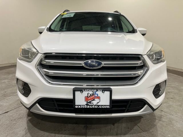 
 2017 Ford Escape SE full									