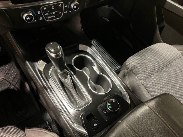 
 2018 Chevrolet Traverse LT Cloth w/1LT full									