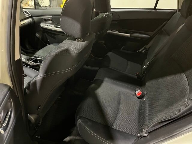 
 2015 Subaru XV Crosstrek 2.0i Premium full									