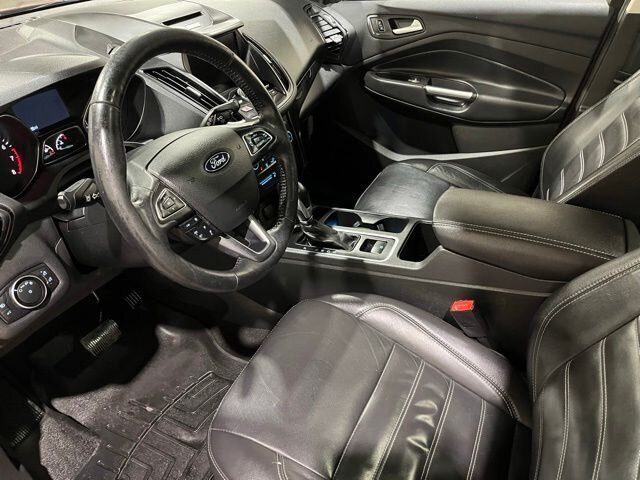 
 2018 Ford Escape Titanium full									