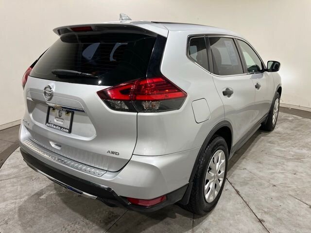 
 2017 Nissan Rogue S full									