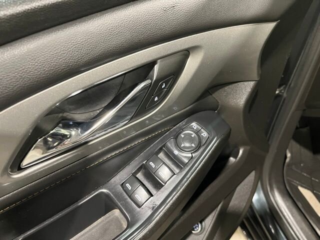 
 2021 Chevrolet Traverse LT 1LT full									