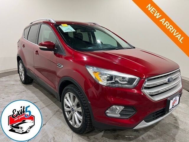 2018 Ford Escape Titanium w/ Apple Car Play and Navigation