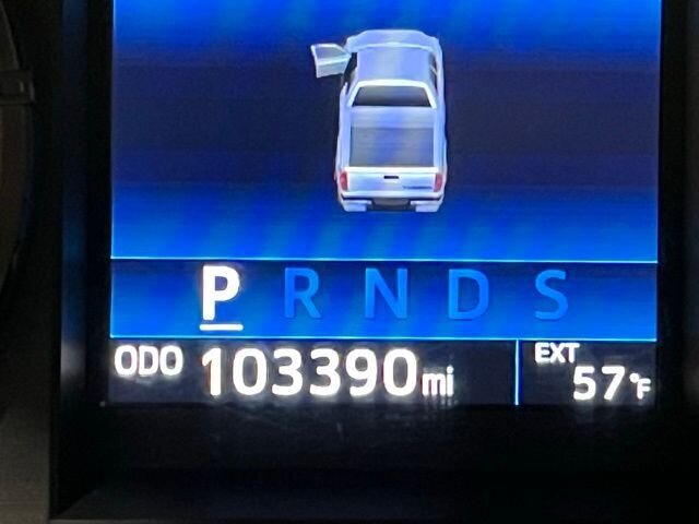 
 2015 Toyota Tundra SR full									