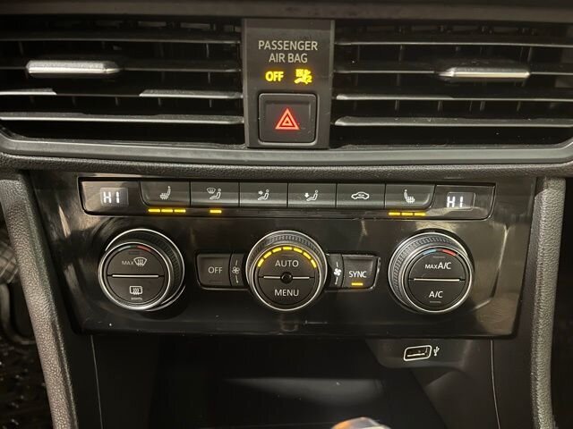 
 2019 Volkswagen Jetta 1.4T SE full									