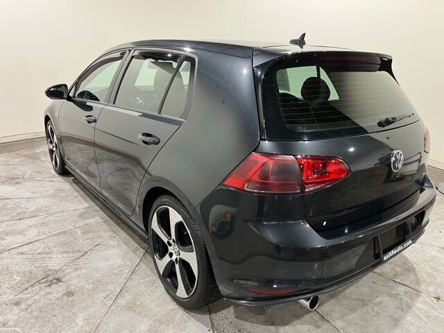 
 2017 Volkswagen Golf GTI S full									