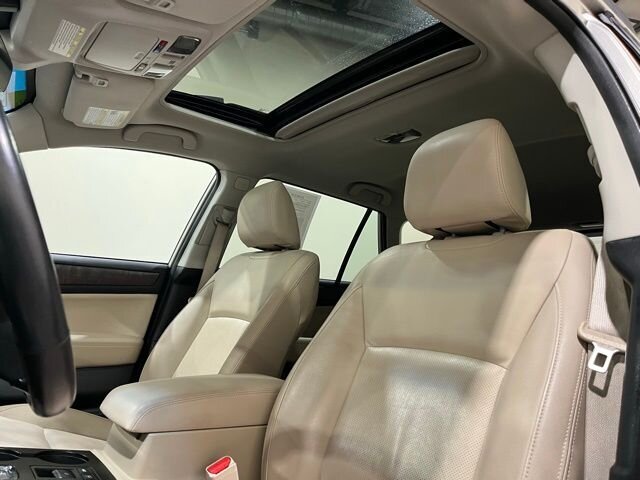 
 2017 Subaru Outback 2.5i Limited full									