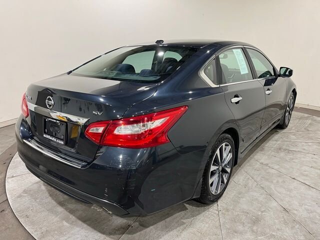 
 2016 Nissan Altima 2.5 SV full									