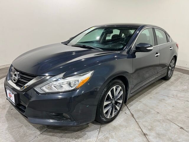 
 2016 Nissan Altima 2.5 SV full									