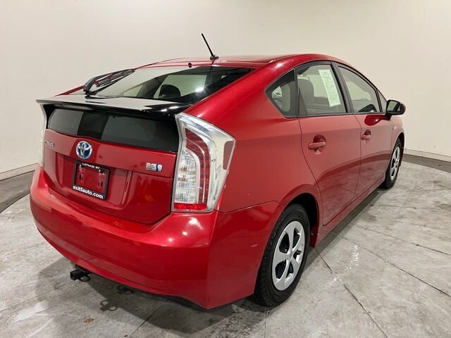 
 2014 Toyota Prius Two full									