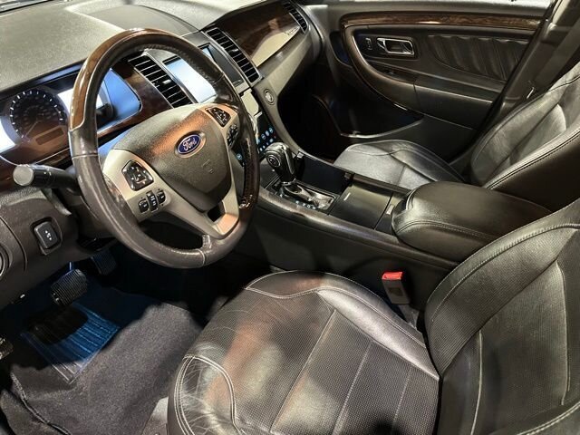 
 2015 Ford Taurus Limited full									