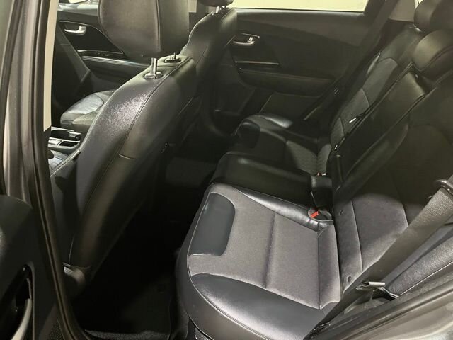 
 2018 Kia Niro EX full									