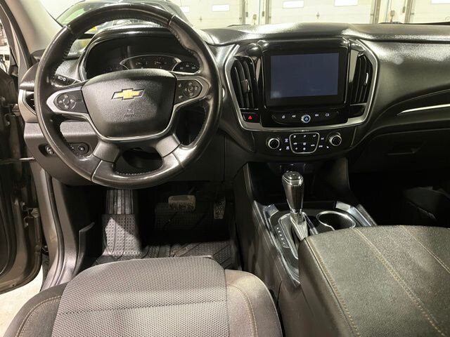 
 2018 Chevrolet Traverse LT Cloth w/1LT full									