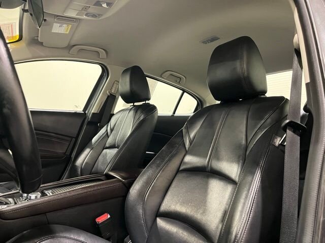 
 2017 Mazda Mazda3 Touring full									