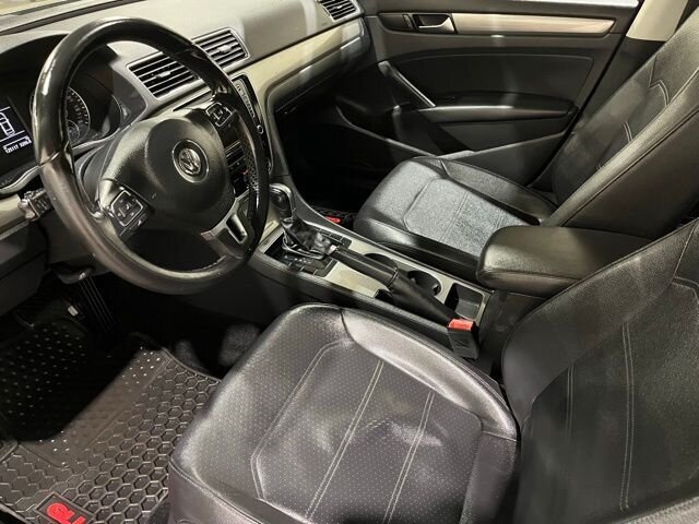 
 2014 Volkswagen Passat 1.8T SE full									