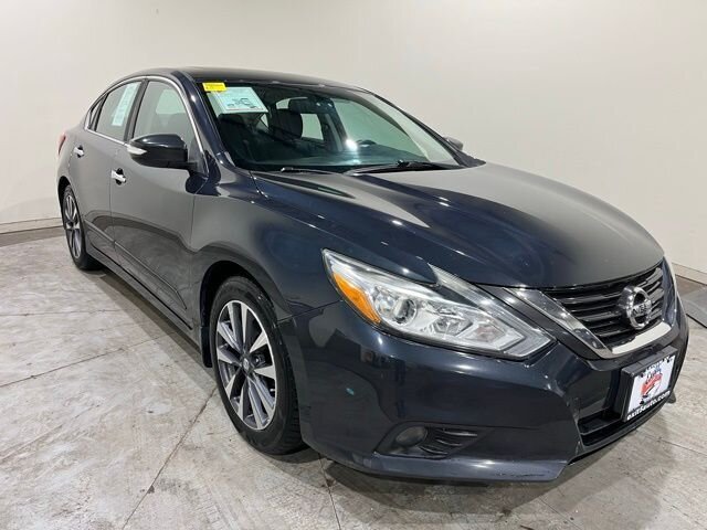 
 2016 Nissan Altima 2.5 SV full									