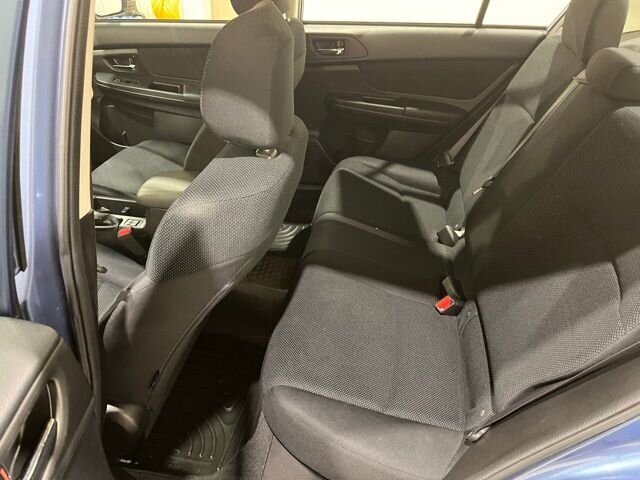 
 2014 Subaru Impreza 2.0i Premium full									