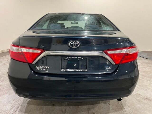
 2016 Toyota Camry LE full									