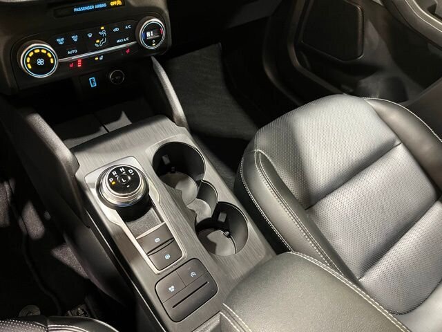 
 2020 Ford Escape SEL full									