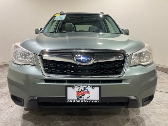 
 2015 Subaru Forester 2.5i Premium full									