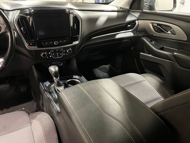 
 2021 Chevrolet Traverse LT 1LT full									