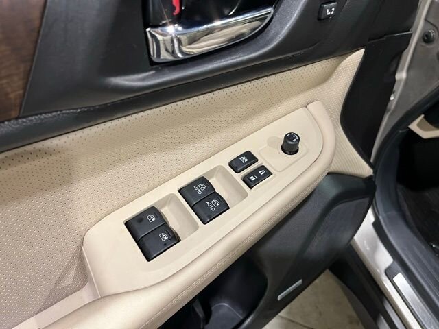 
 2017 Subaru Outback 2.5i Limited full									