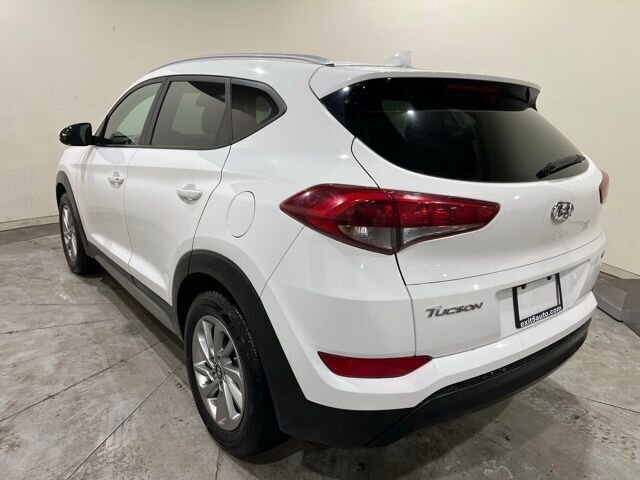 
 2018 Hyundai TUCSON SEL w/ Apple Car Play full									