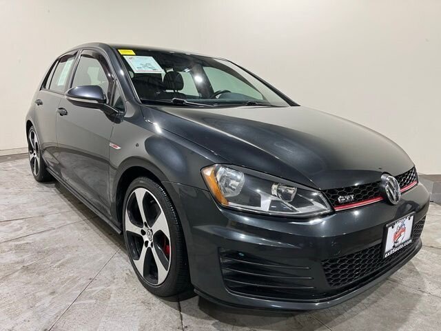 
 2017 Volkswagen Golf GTI S full									