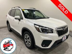 2021 Subaru Forester Premium w/ Apple Car Play