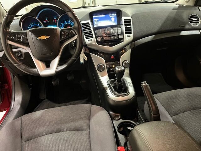 
 2014 Chevrolet Cruze 1LT full									