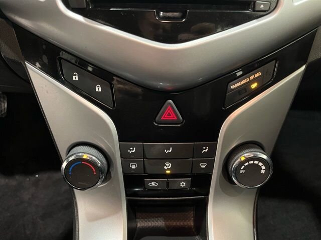 
 2014 Chevrolet Cruze 1LT full									