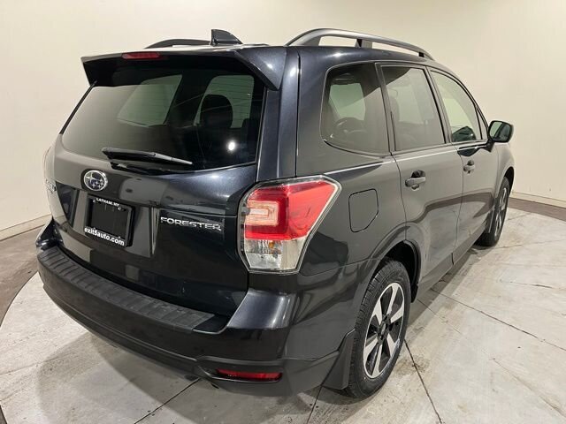 
 2018 Subaru Forester 2.5i Premium full									