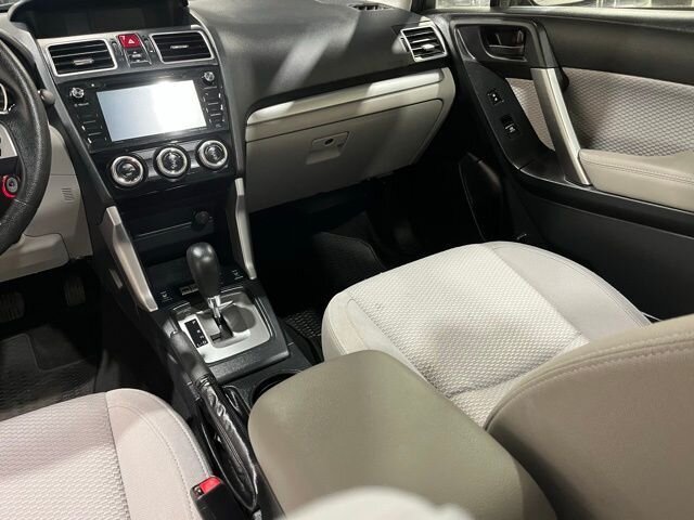 
 2018 Subaru Forester 2.5i Premium full									