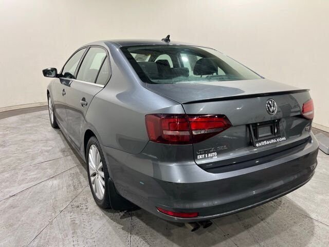 
 2016 Volkswagen Jetta 1.8T SEL full									