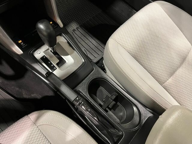 
 2015 Subaru Forester 2.5i Premium full									