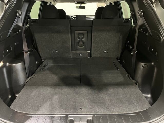 
 2022 Mitsubishi Outlander ES full									