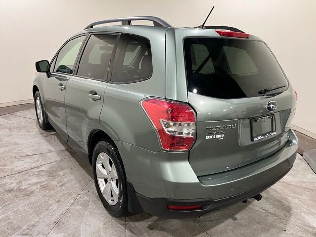 
 2015 Subaru Forester 2.5i Premium full									