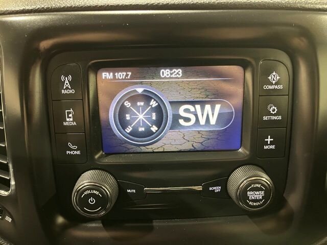 
 2018 Jeep Compass Latitude full									