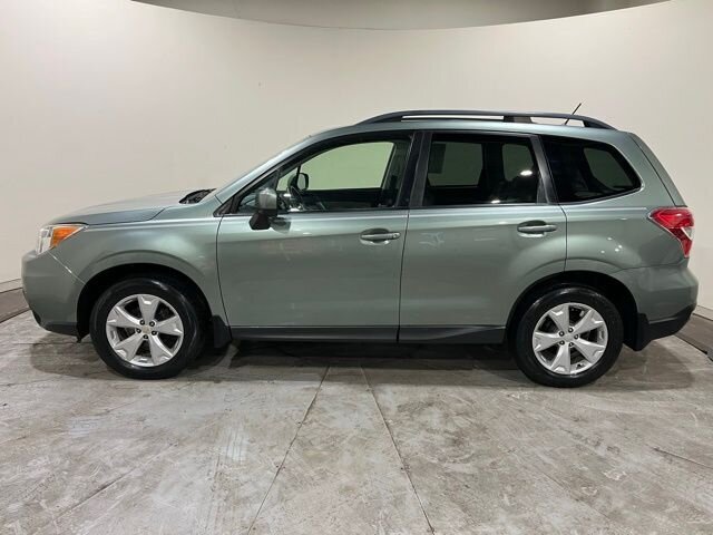 
 2015 Subaru Forester 2.5i Premium full									