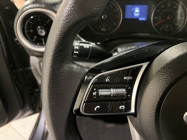 
 2020 Kia Forte LXS full									