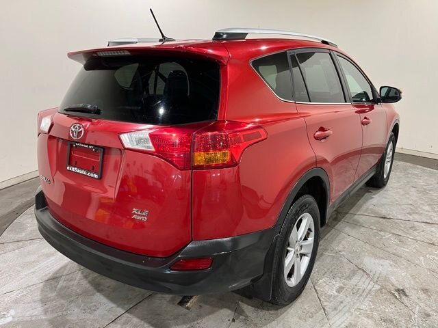 
 2014 Toyota RAV4 XLE full									