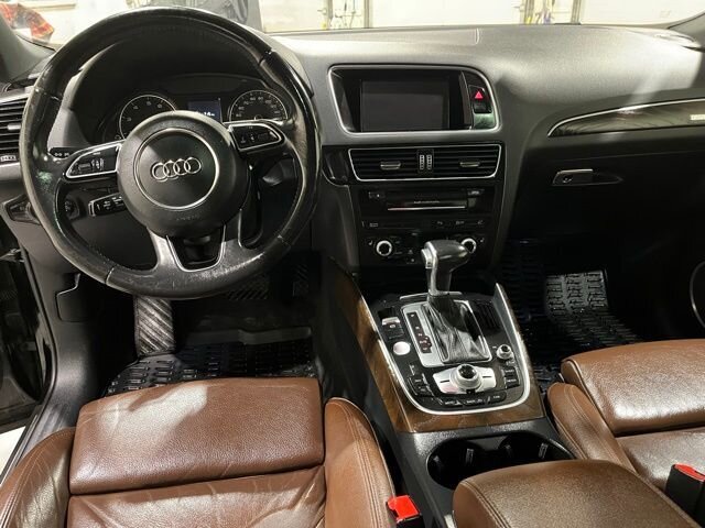 
 2016 Audi Q5 2.0T quattro Premium Plus full									