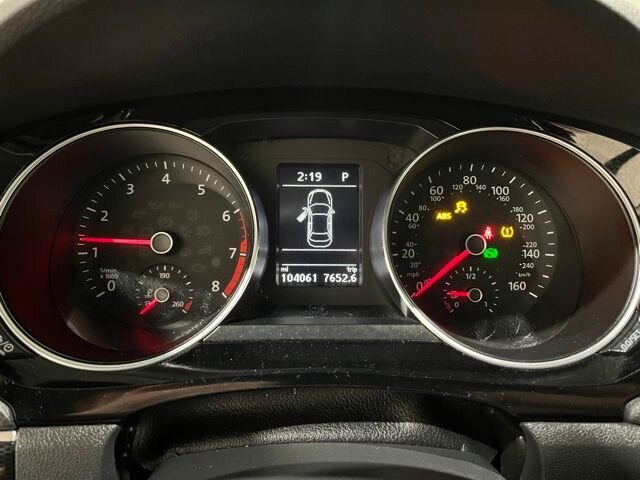 
 2016 Volkswagen Jetta 1.8T SEL full									