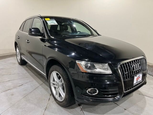 
 2016 Audi Q5 2.0T quattro Premium Plus full									
