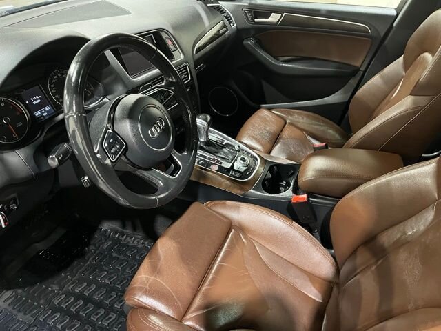 
 2016 Audi Q5 2.0T quattro Premium Plus full									